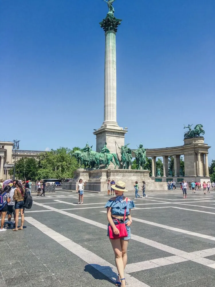 Budapest travel guide featuring what to see, do, eat and drink in Budapest!

Pictured here: Heroes Square