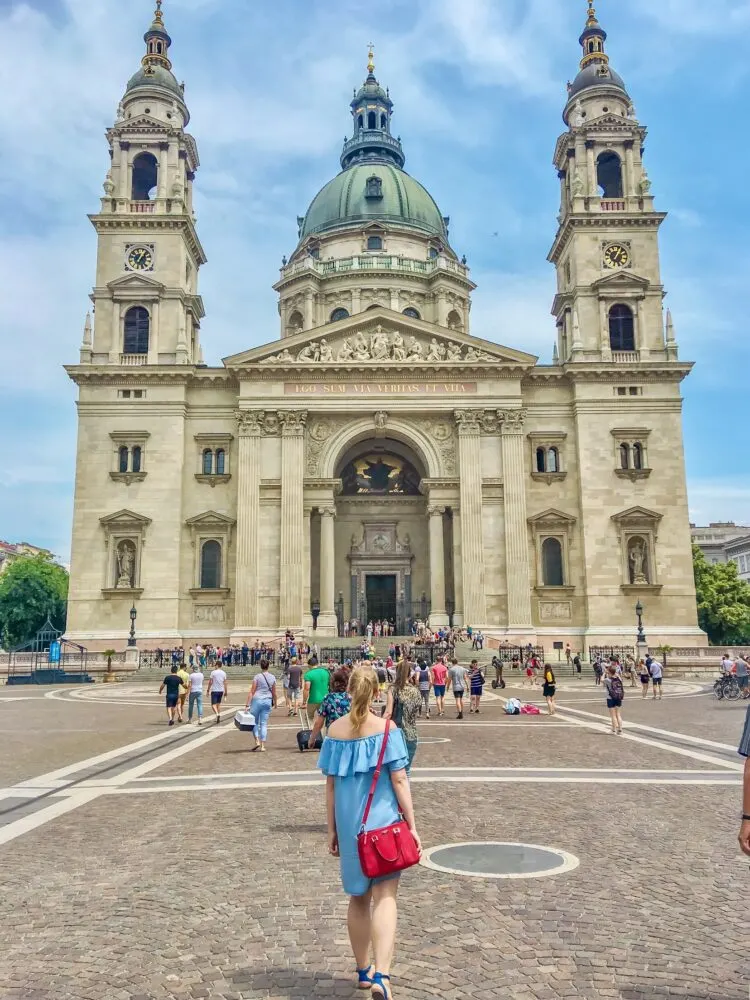 Budapest travel guide featuring what to see, do, eat and drink in Budapest!

Pictured here: St. Stephen's Basilica