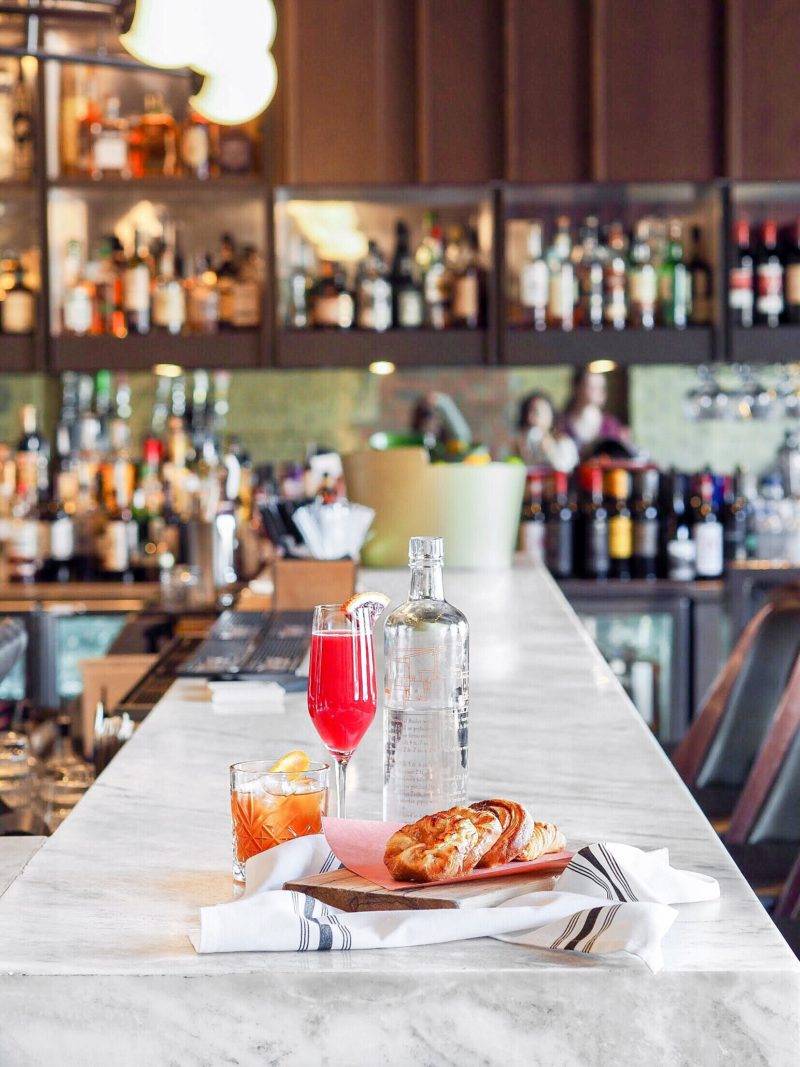 Sunday Brunching: Carbon Bar