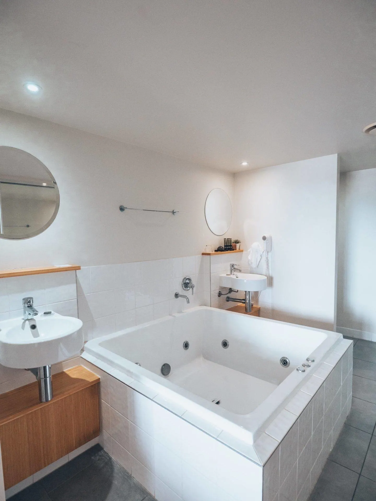 The spacious rooms at Peppers Airlie Beach were one of the reasons we loved staying at this resort. Just look at the size of this bathroom and bathtub in our suite!