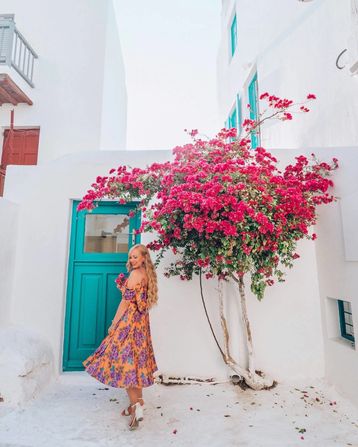 The beautiful bougainvillea of Mykonos. Click the photo to see the rest of my list of the most instagrammable places in Mykonos! 