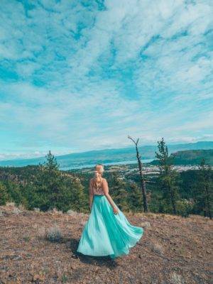 Checking out the view from McDougall Rim hike in Kelowna