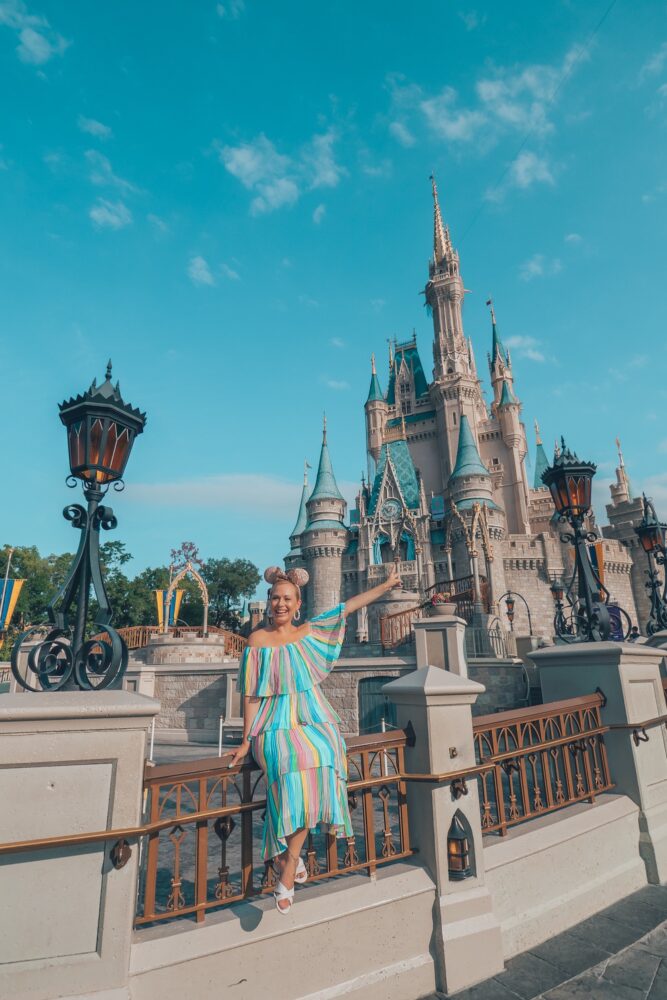 The happiest vibes at Disney World. Click the photo for a complete guide on how to get the perfect photo at Disney! Includes a list of all the top Disney World photo spots. via www.kirstenwendlandt.com