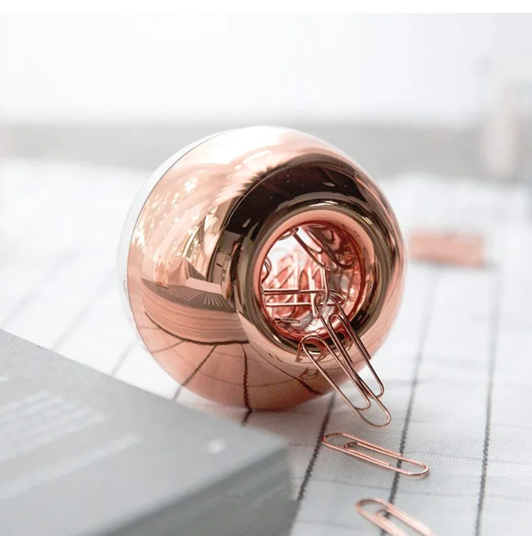 Rose gold office supplies to brighten your workspace - Rose gold paper clips