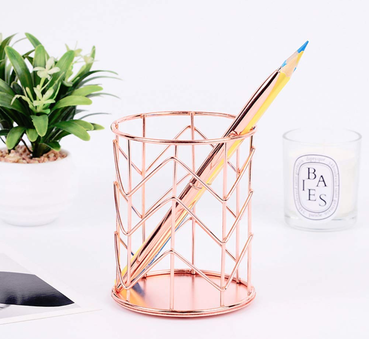 Rose gold office supplies to brighten your office space - pencil holder