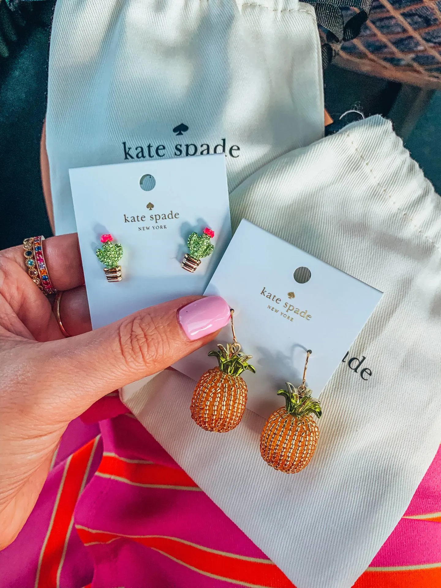 Shopping finds at Sawgrass Mills Outlet Mall in Miami - The cutest tropical earrings