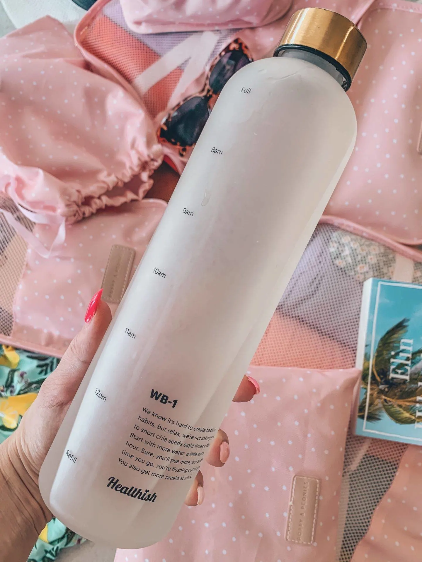Headed for a trip to Florida and don’t know what to bring? I’ve got you covered. This post includes everything you need to pack for a trip to Florida and includes a printable packing checklist! 

Pictured here: #29 Refillable Water Bottle