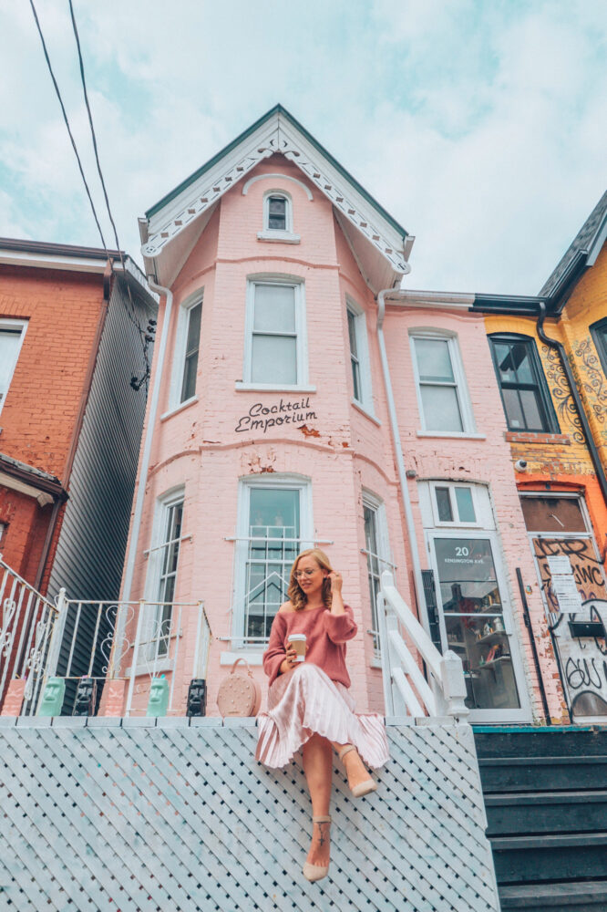 On the hunt for the best and most instagram-worthy pink places in Toronto? Look no further. As a native to Toronto and a certified pink lover myself I've put together this list of all the places you won't want to miss. This post has all the hottest pink spots in Toronto from restaurants, to pink walls, ice cream parlours and more. If you're a lover of pink you won't want to miss checking out this list of pink Toronto spots. Pictured here: Cocktail Emporium Kensington