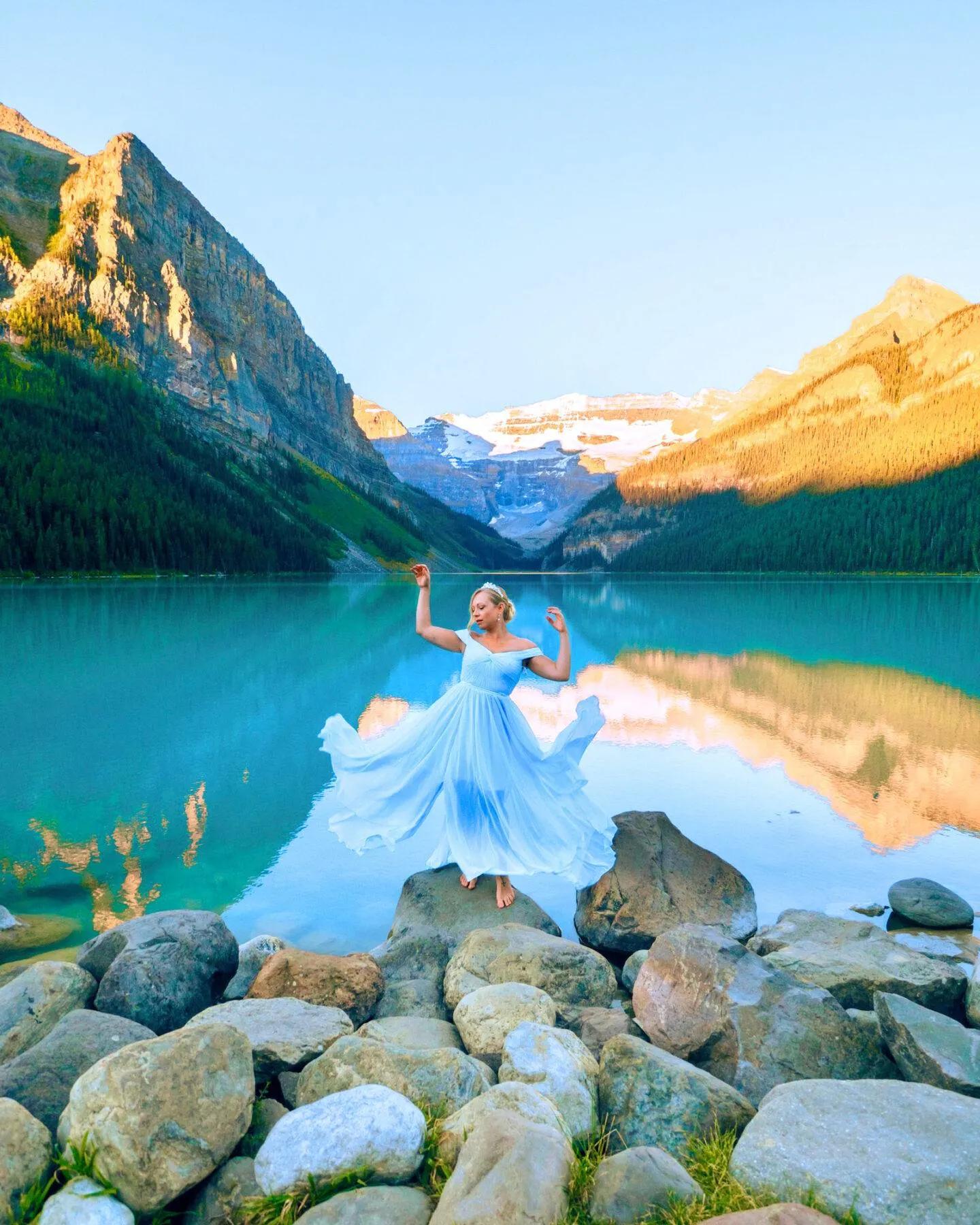 8 Tips for Visiting Lake Louise, Canada