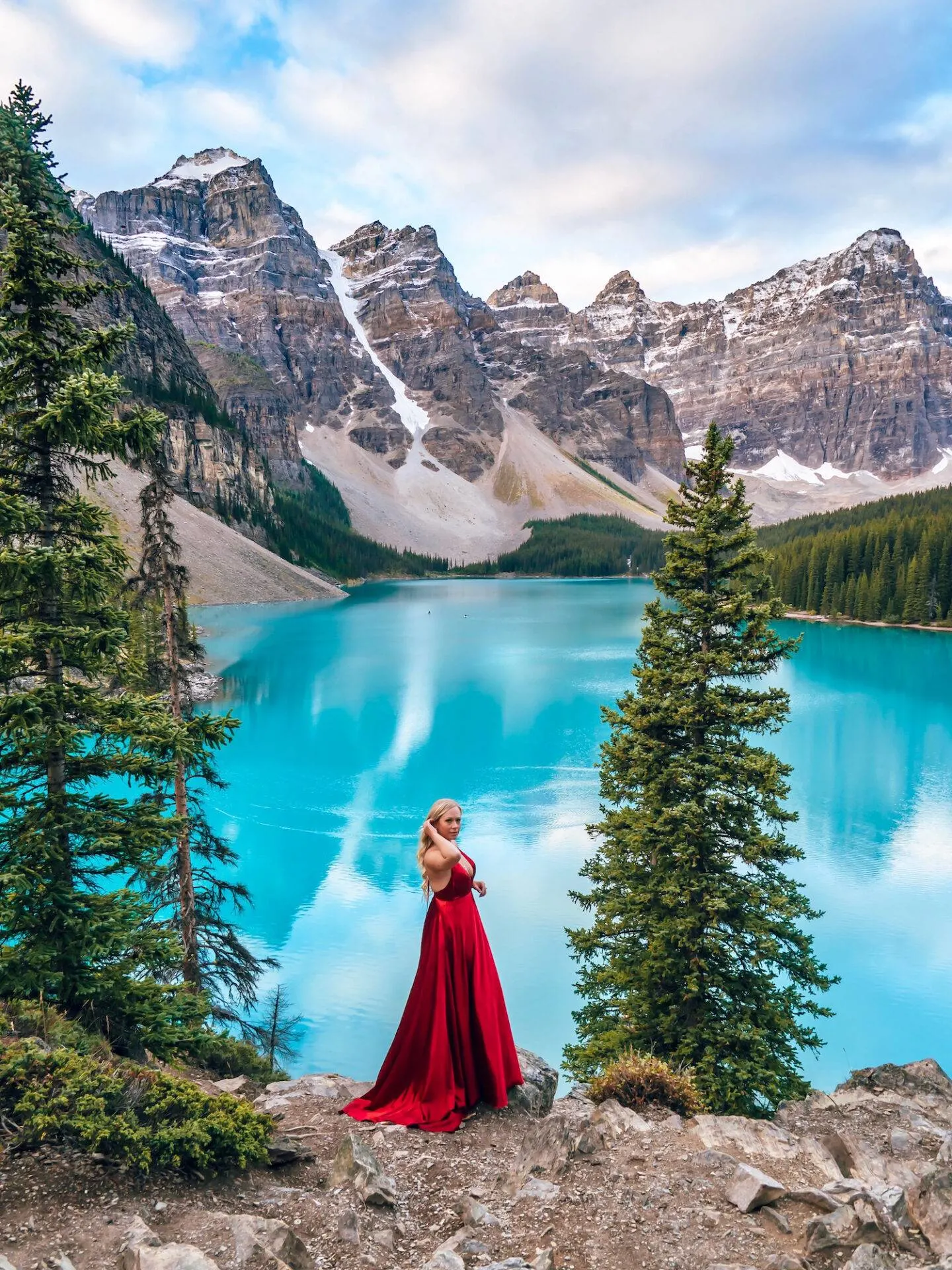 Visiting Banff National Park soon? Don't miss this guide of the 50 best things to in Banff for every kind of traveler! I recently spent 8 days exploring the area and took notes along the way so I could write you the most comprehensive guide possible. This guide includes all the top attractions, hikes, restaurants, and sights you definitely won't want to miss when you visit Banff National Park. I also include any tips you might need when visiting the area! Pictured here: Moraine Lake after sunrise