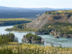 Looking to explore more of Canada this year? Here are 16 of the most scenic drives in Canada that will show you what a beautiful country this really is! Whether you're looking to road trip around the west coast, east coast, or you want to venture north. This guide includes all of Canada's most scenic drives and road trips that you definitely won't want to miss.