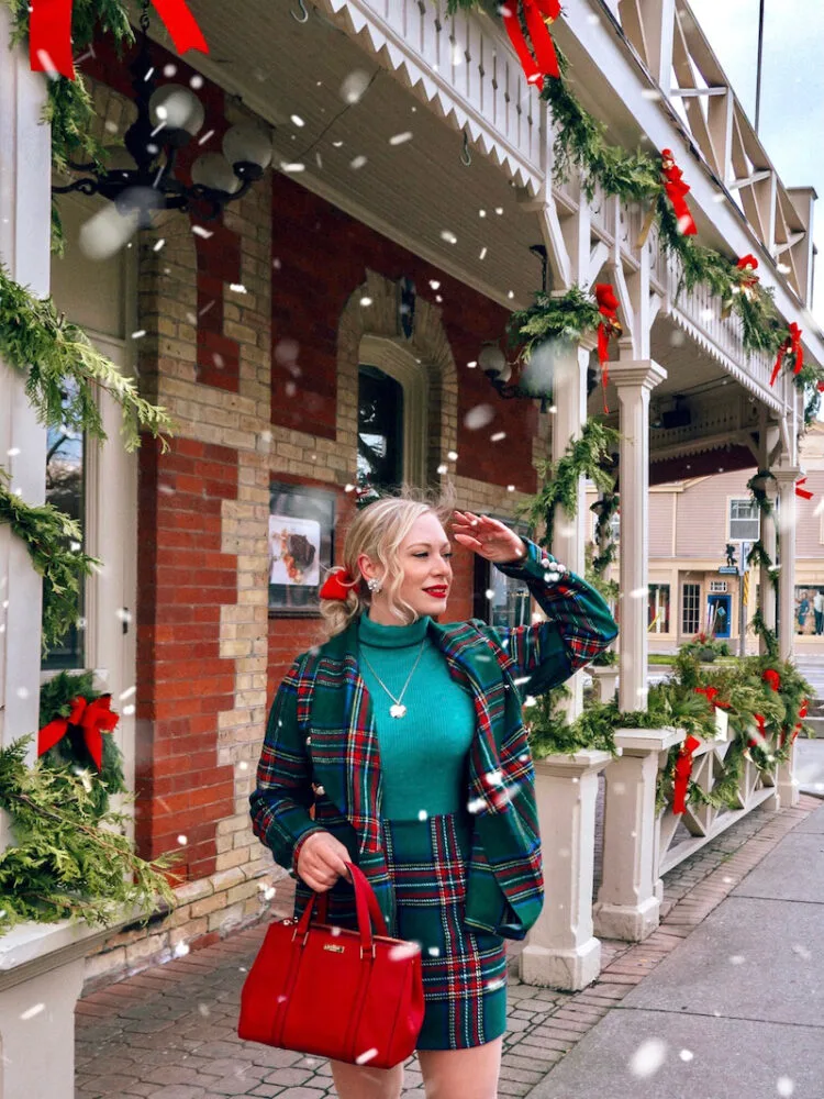 Ever wish you could step into a Hallmark Christmas movie? These 13 magical Christmas towns in Ontario will have you feeling just like you did! Pack your bags, load up the car, and get ready for the ultimate Christmas getaway - a road trip through Ontario's Christmas towns! Pictured here: Niagara on the Lake