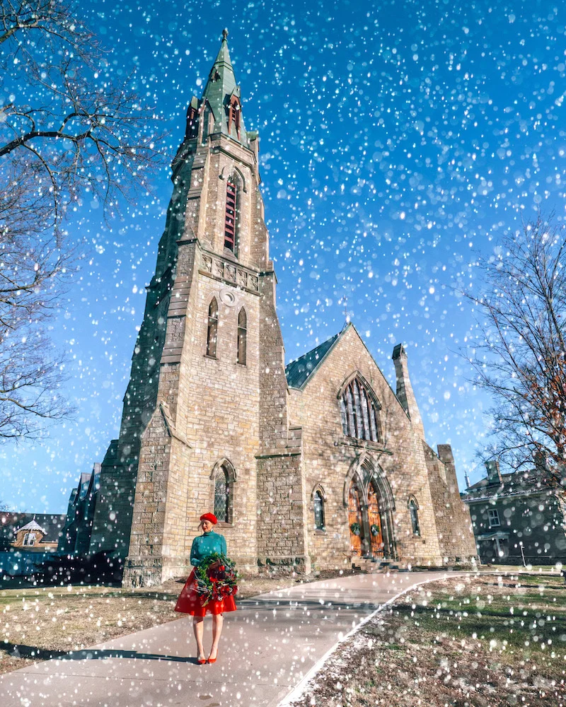 Ever wish you could step into a Hallmark Christmas movie? These 13 magical Christmas towns in Ontario will have you feeling just like you did! Pack your bags, load up the car, and get ready for the ultimate Christmas getaway - a road trip through Ontario's Christmas towns! Pictured here: Perth