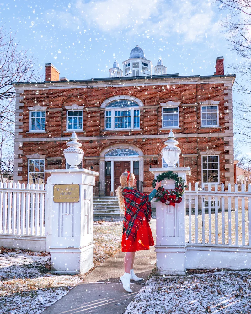 Ever wish you could step into a Hallmark Christmas movie? These 13 magical Christmas towns in Ontario will have you feeling just like you did! Pack your bags, load up the car, and get ready for the ultimate Christmas getaway - a road trip through Ontario's Christmas towns! Pictured here: Perth