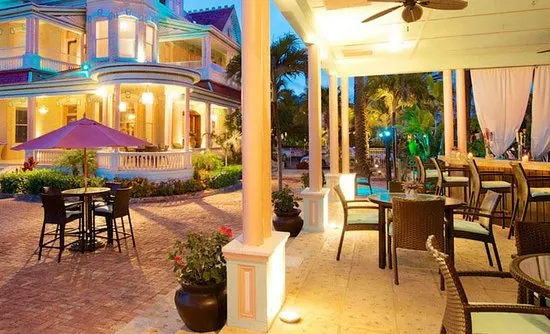 Planning a trip to Key West soon? Here's some of the most fun things to do in Key West Florida that you definitely won't want to miss out on during your visit! From key lime pie to the Ernest Hemingway Museum, the Southernmost Point to the Tropic Cinema... this list has all the hot spots you'll want to visit during your time in Key West! Pictured here: The Seaside Cafe at the Mansion