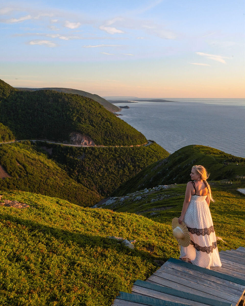 Planning a trip to Cape Breton soon? This guide includes all of the best things to do in Cape Breton Island! From activities and attractions, to the top restaurants, hikes, and all the things you'll want to see along the famous Cabot Trial. You won't want to miss this guide that will help you plan the perfect getaway to Cape Breton. Click for the full list. Pictured here: The Skyline Trail