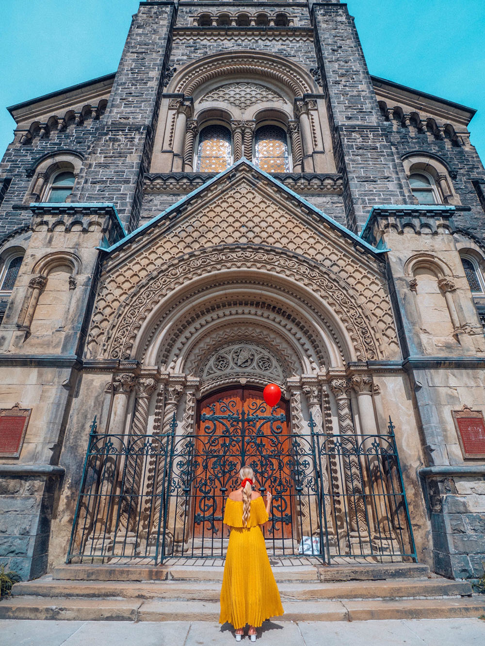 If you're planning on visiting Toronto soon and hoping to get some great photos while you're there, you definitely don't want to miss this guide on the most instagrammable places in Toronto, outdoor edition! This guide features all sorts of incredible outdoor photography locations in Toronto and the GTA. Pictured here: University of Toronto