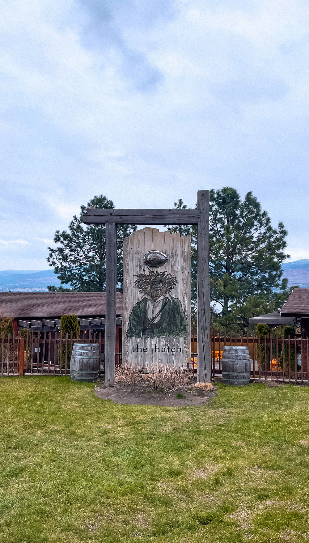 Planning a trip to Kelowna soon? This guide covers all the best things to do in Kelowna from a locals perspective! From wineries and cideries, to adventure activities, hikes, waters sports and more. This guide has everything you need to plan your visit to beautiful Kelowna! Pictured here: Taste wine at The Hatch