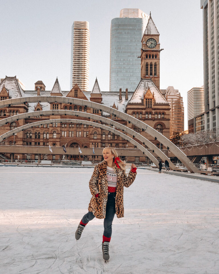 13 Cheap & Free Things to do in Toronto at Christmas Time