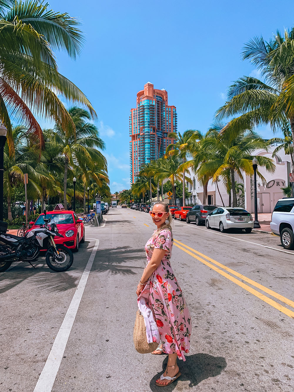 So you've planned a wonderful 3 day trip to Miami and now you're looking for the perfect itinerary for your visit… well, this guide is for you! I’ve put together the ultimate 3 days in Miami itinerary that will have you seeing and experiencing all of Miami’s top sights and attractions. From South Beach & Ocean Drive to Little Havana & Wynwood, you don’t want to miss this guide to the perfect long weekend in Miami. Pictured here: Stroll around Ocean Drive