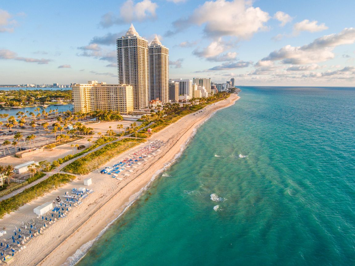 So you've planned a wonderful 4 day trip to Miami and now you're looking for the perfect itinerary for your visit… well, this guide is for you! I’ve put together the ultimate 4 days in Miami itinerary that will have you seeing and experiencing all of Miami’s top sights and attractions. From South Beach to Little Havana, the Wynwood Arts District to the Everglades, and even a day trip to Key West! This really is the perfect 4 day itinerary to get the most out of your time in Miami.