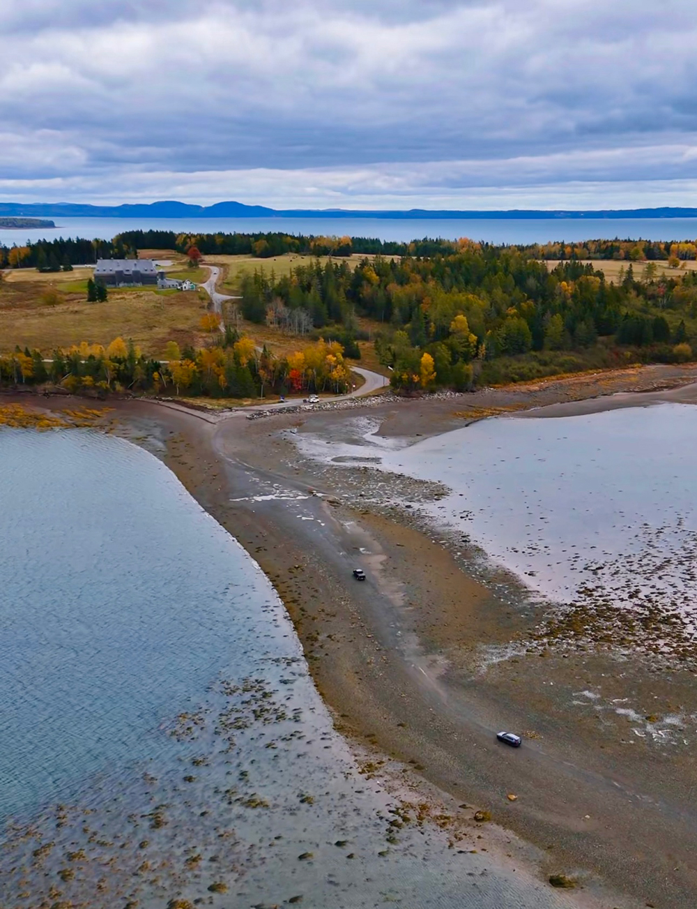Shuttle driving across the ocean floor to Minister&rsquo;s Island at low tide. This is one of the most unique activities near the Algonquin Resort.